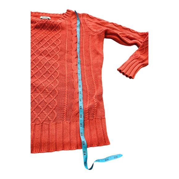 Old Navy Medium Long Sleeve Knit Sweater - Picture 8 of 9